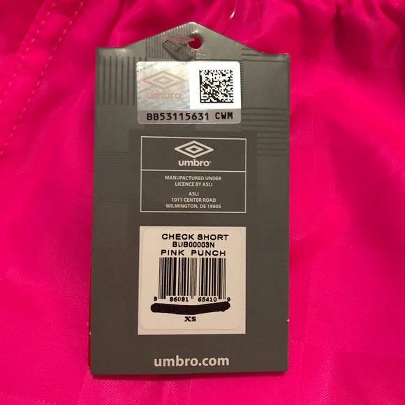 NEW Umbro Soccer Athletic Gym Shorts Pink Check - Picture 4 of 5